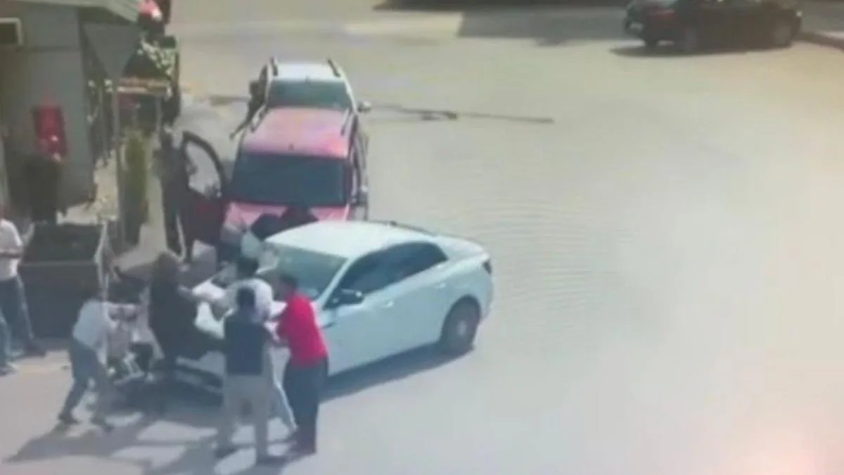 Ankara’da Kavga Anı Güvenlik Kamerasında Yakalandı!