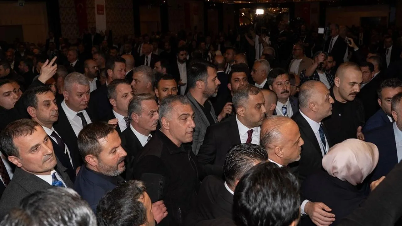 Ankara’da Olaylı Seçim: Vahap Seçer Kazandı