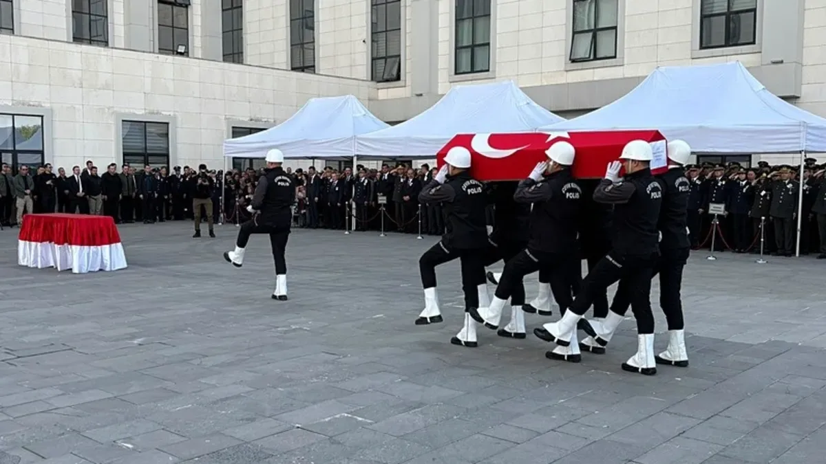 Ankara’da Şehit Polis, Saldırgan Kendini Vurdu