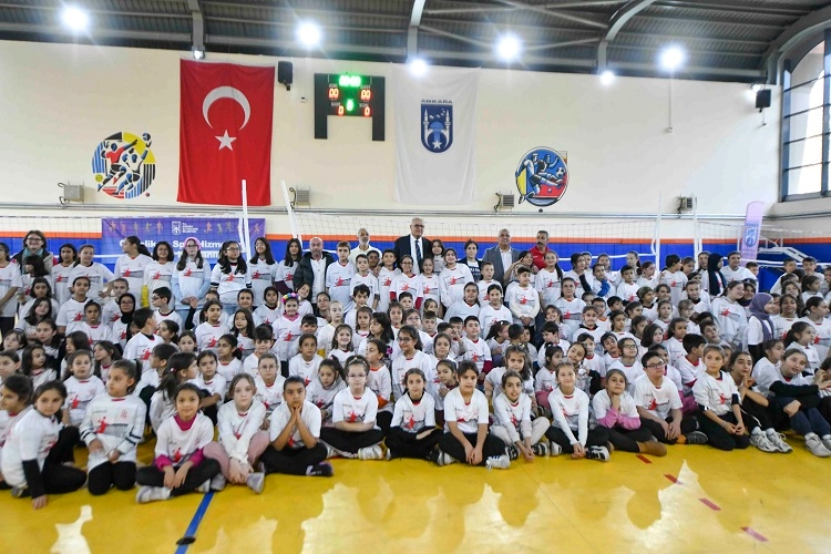Ankara’da Voleybol ‘Fabrika’sı Açıldı!