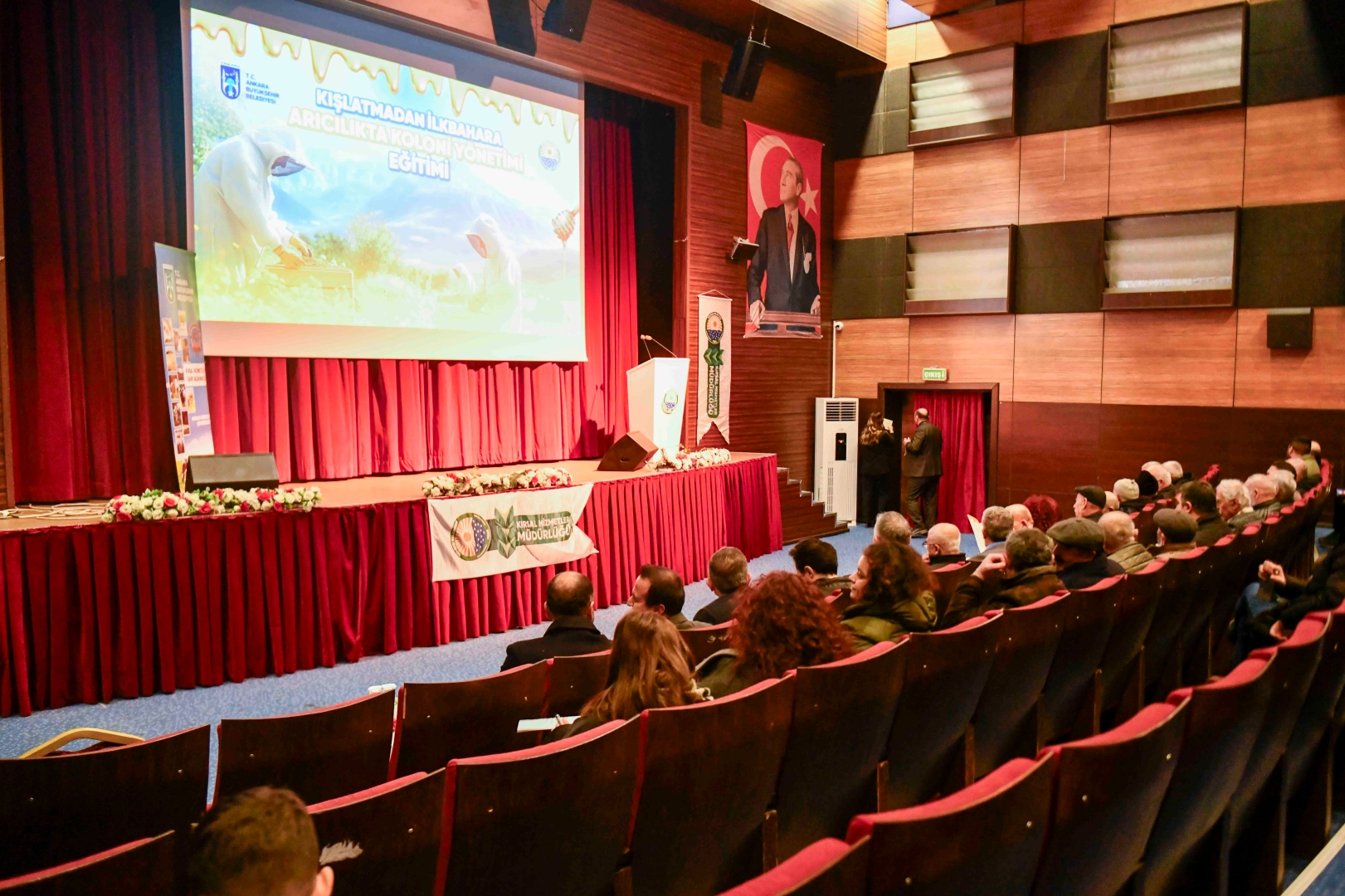 Ankara’da Yerli Üreticiye Arıcılık Desteği
