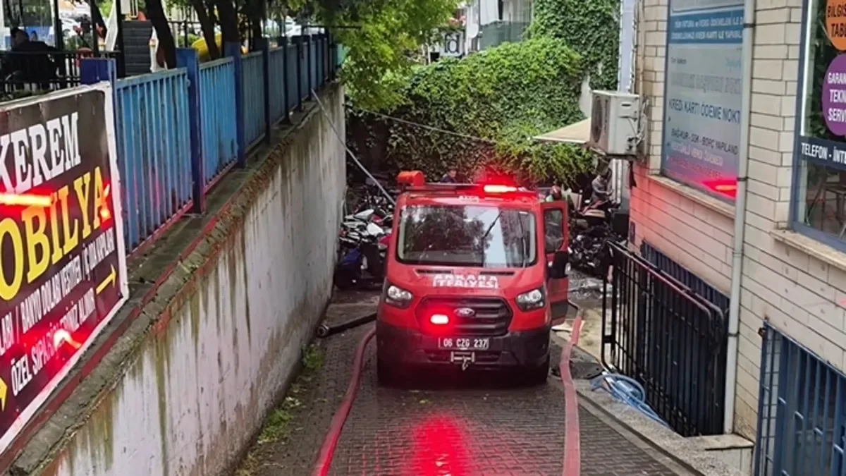 Ankara’da Yoğun Yağış Dükkanları Su Bastı!