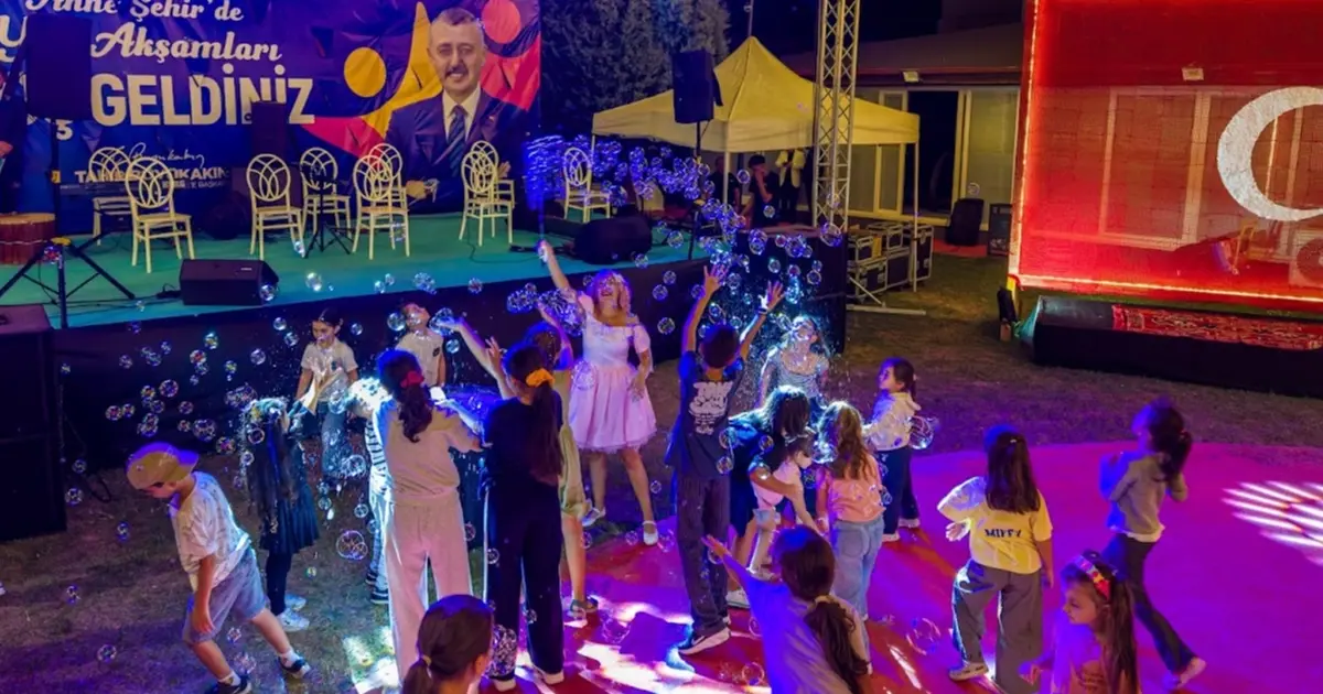 Anne Şehir’de Yaz Akşamları Coşkuyla Sona Erdi!