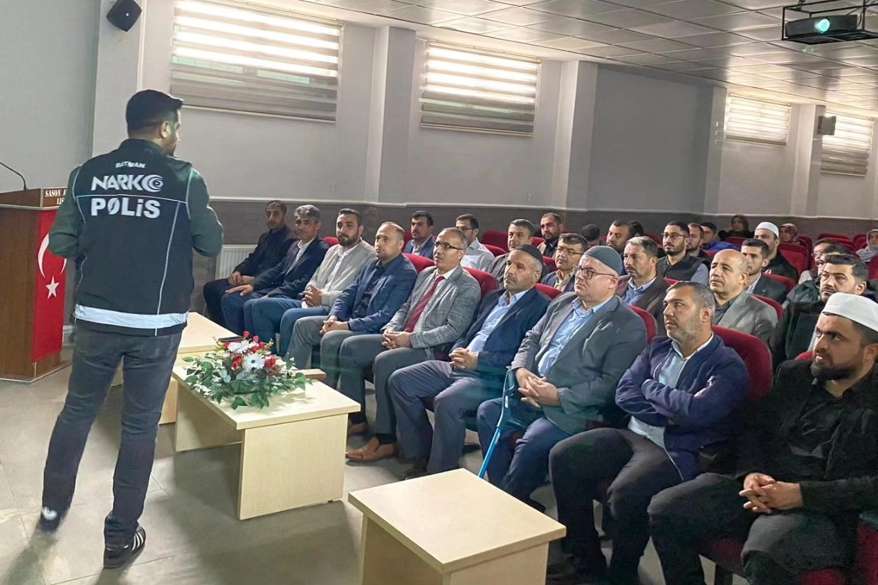 Anne Semineriyle Uyuşturucuya Karşı Farkındalık