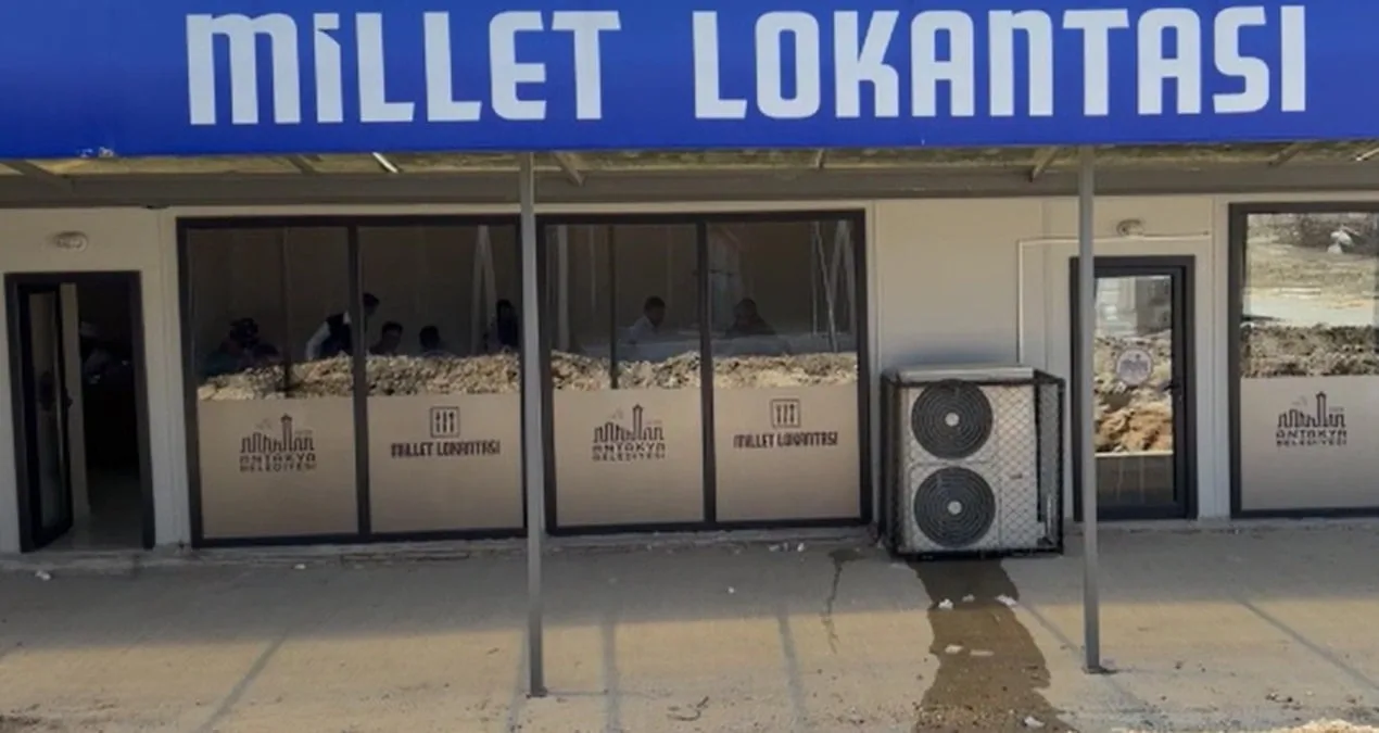 Antakya’da Millet Lokantası, Afetzedeye Destek!