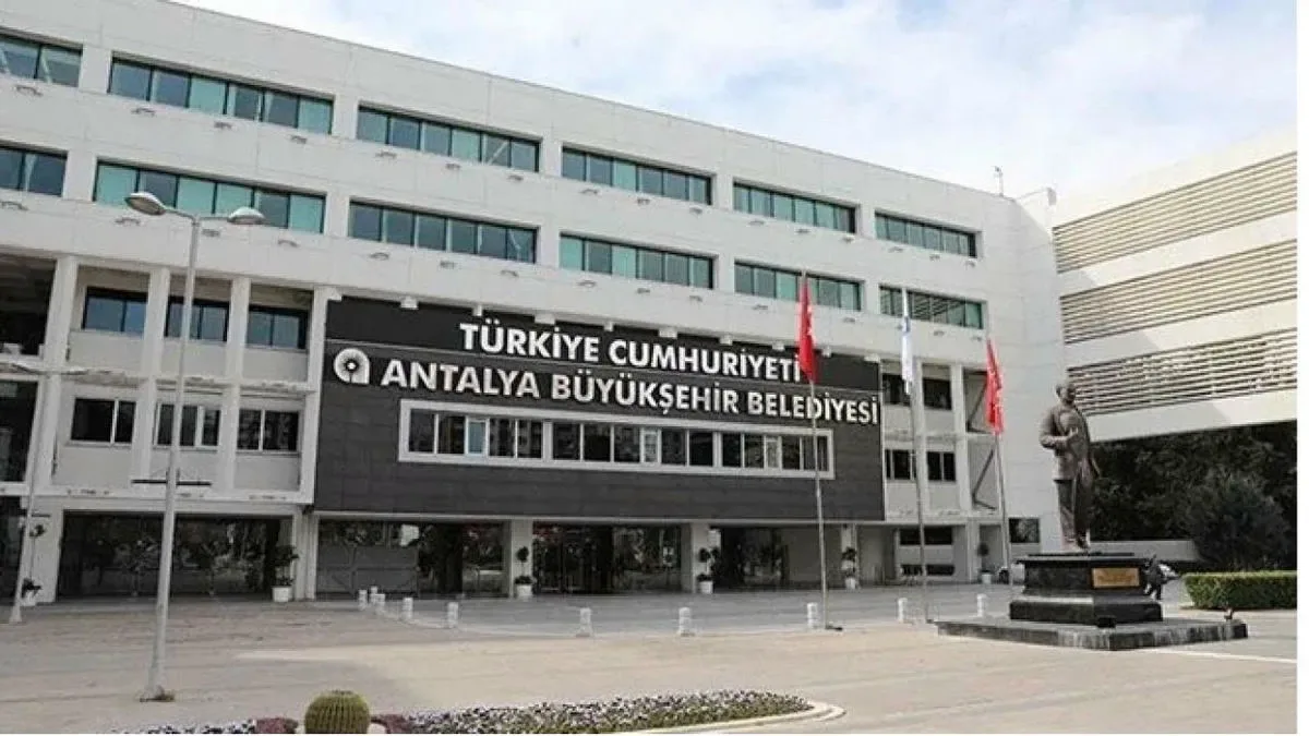 Antalya Belediyesi’ne Operasyon: 18 Gözaltı!