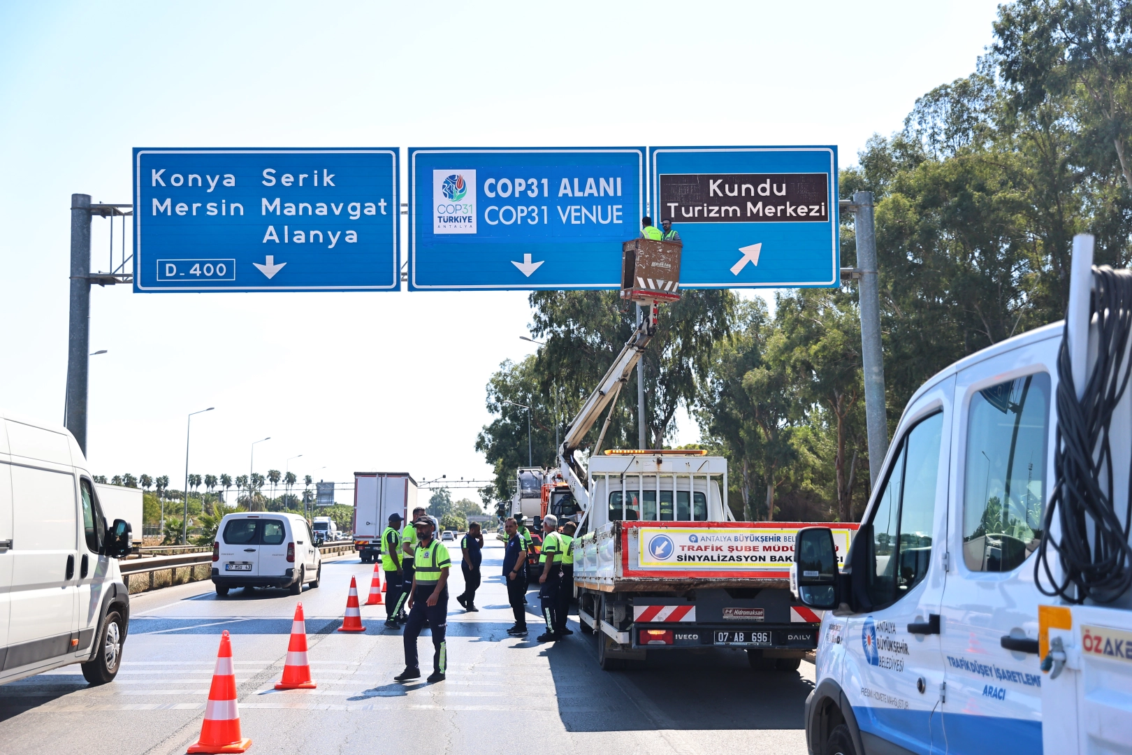 Antalya, COP31 İçin Yön Levhalarıyla Hazırlanıyor
