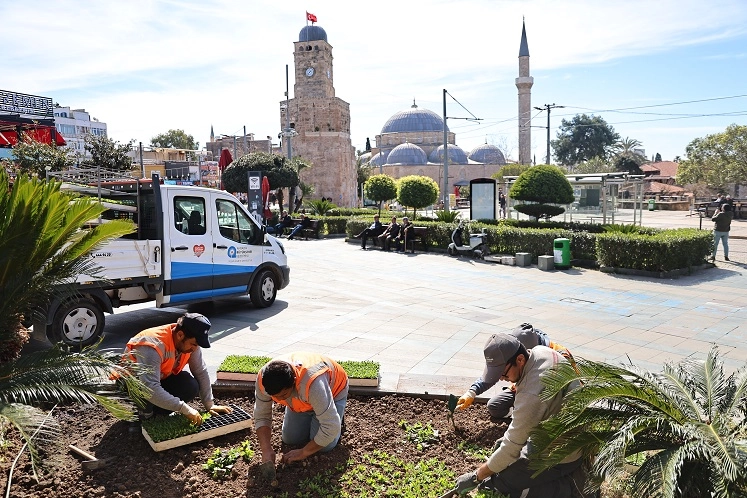 Antalya’da 4 Milyon Çiçek Bahara Hazırlanıyor!