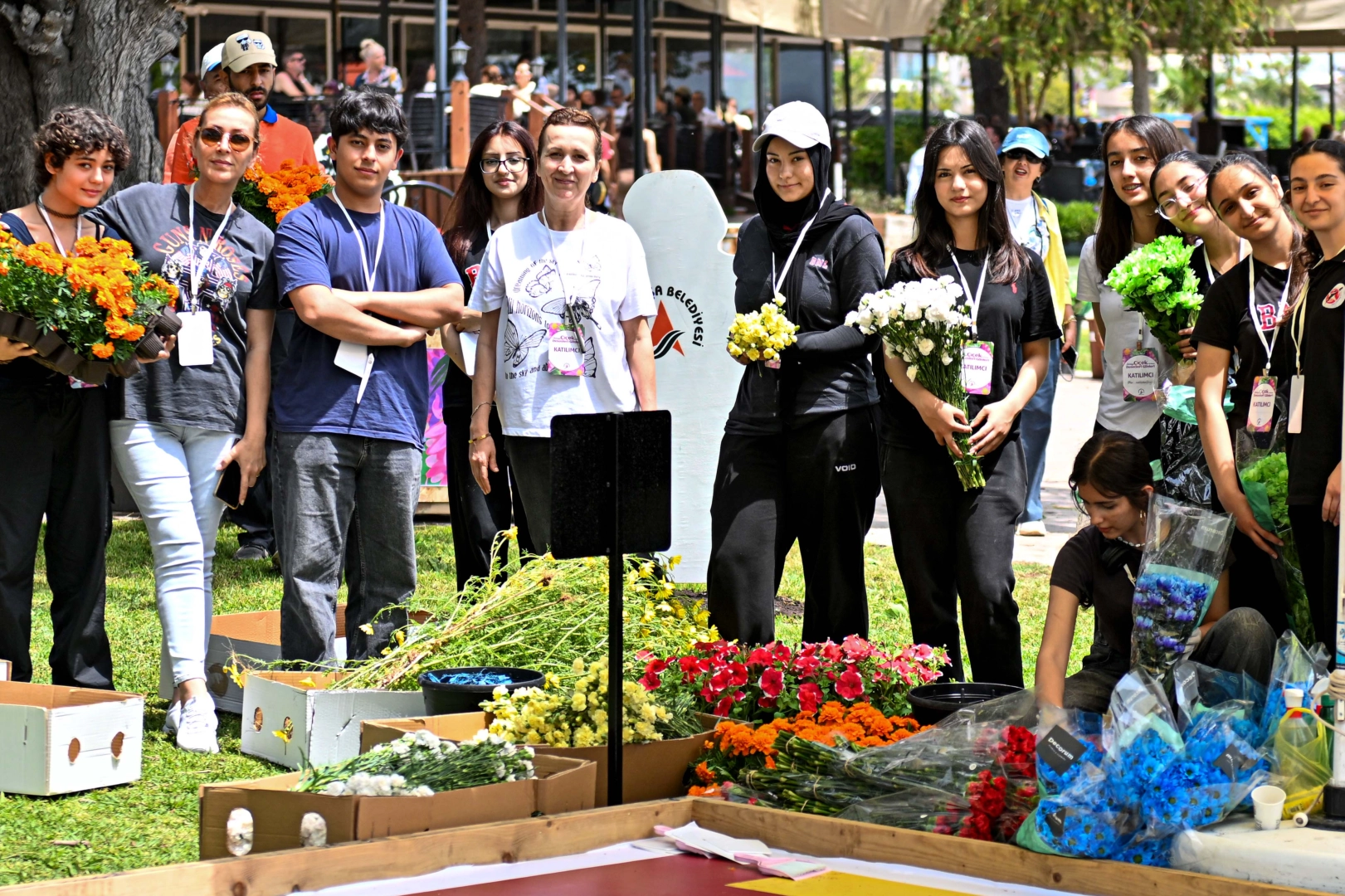 Antalya’da Çiçek Desenleri Yarışması Heyecanı!