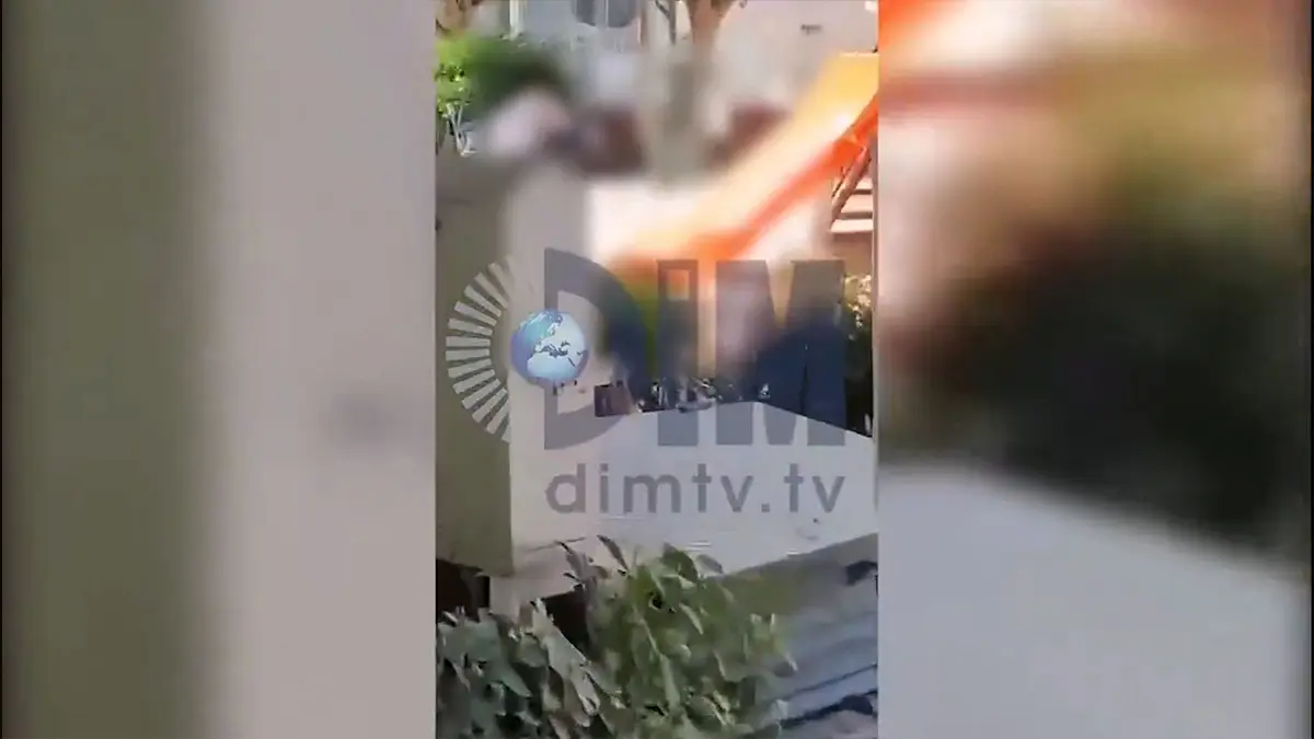 Yer: Antalya! Çocuk parkı rezaleti: Yaşlı iki erkek sarmaş dolaş... 2
