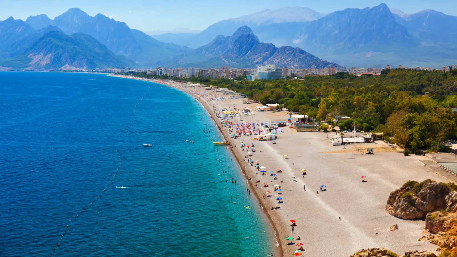 Antalya’da Dumansız Sahil Dönemi Başlıyor!