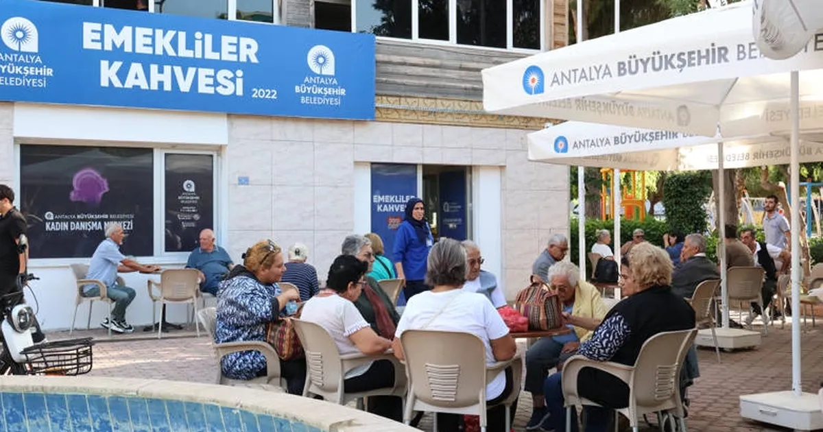 Antalya’da Emeklilere Yeni Sosyalleşme Alanı!