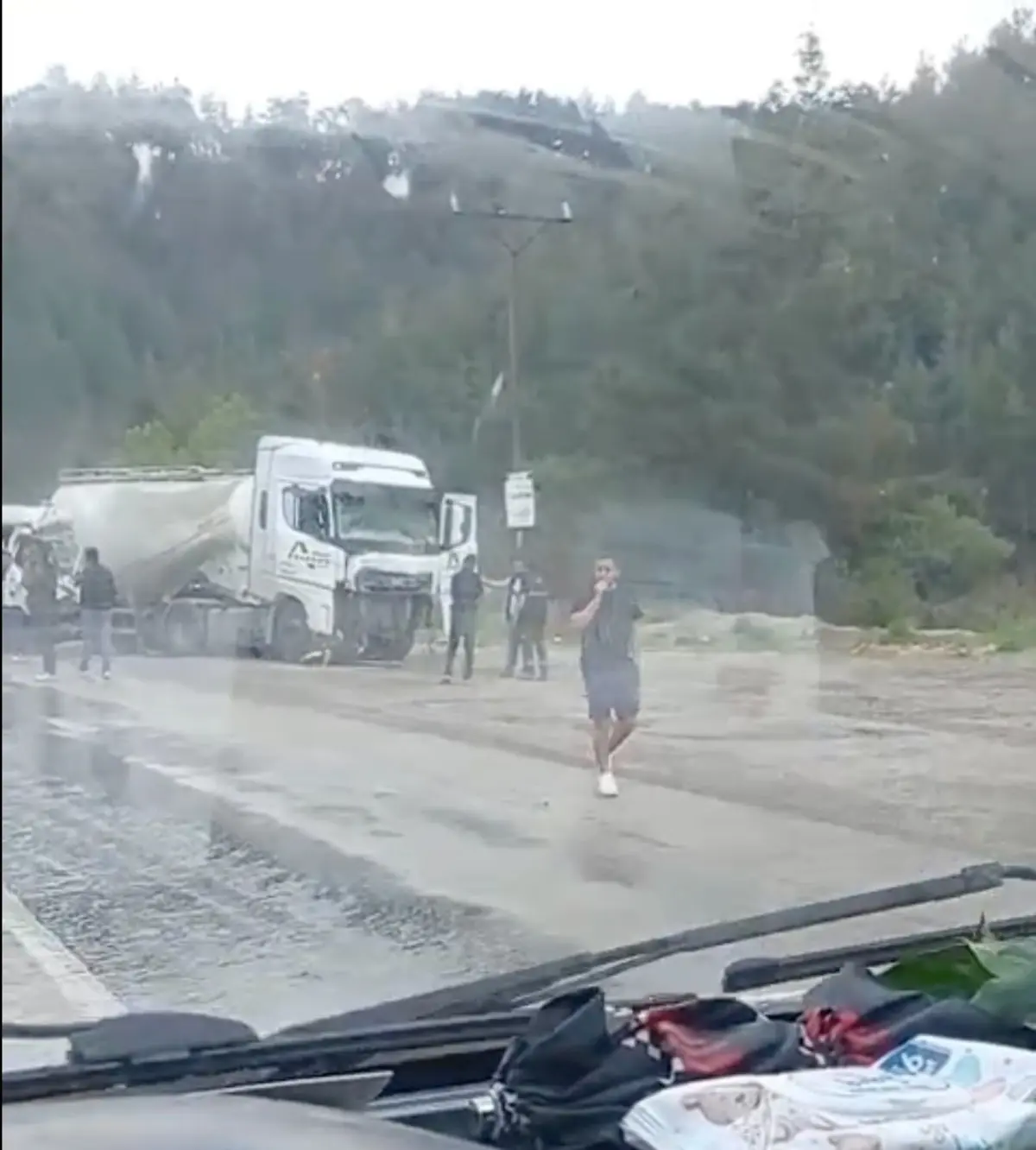 Antalya da feci kaza! 7 kişi hayatını kaybetti 2