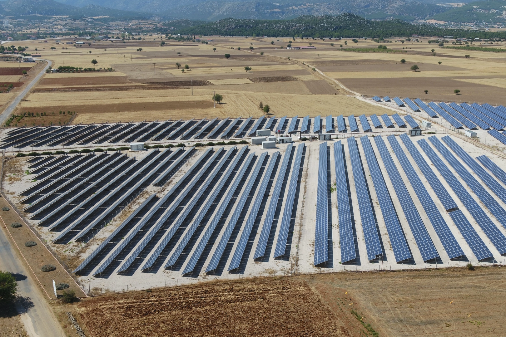 Antalya’da GES ile 19 Bin Çiftçiye Enerji Desteği