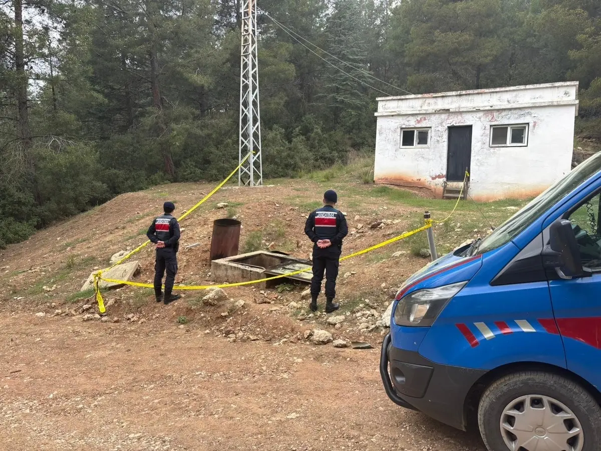 Sosyal medya hesabına girip yaşıyor süsü vermişler... Kübra nın acılı babası anlattı 3
