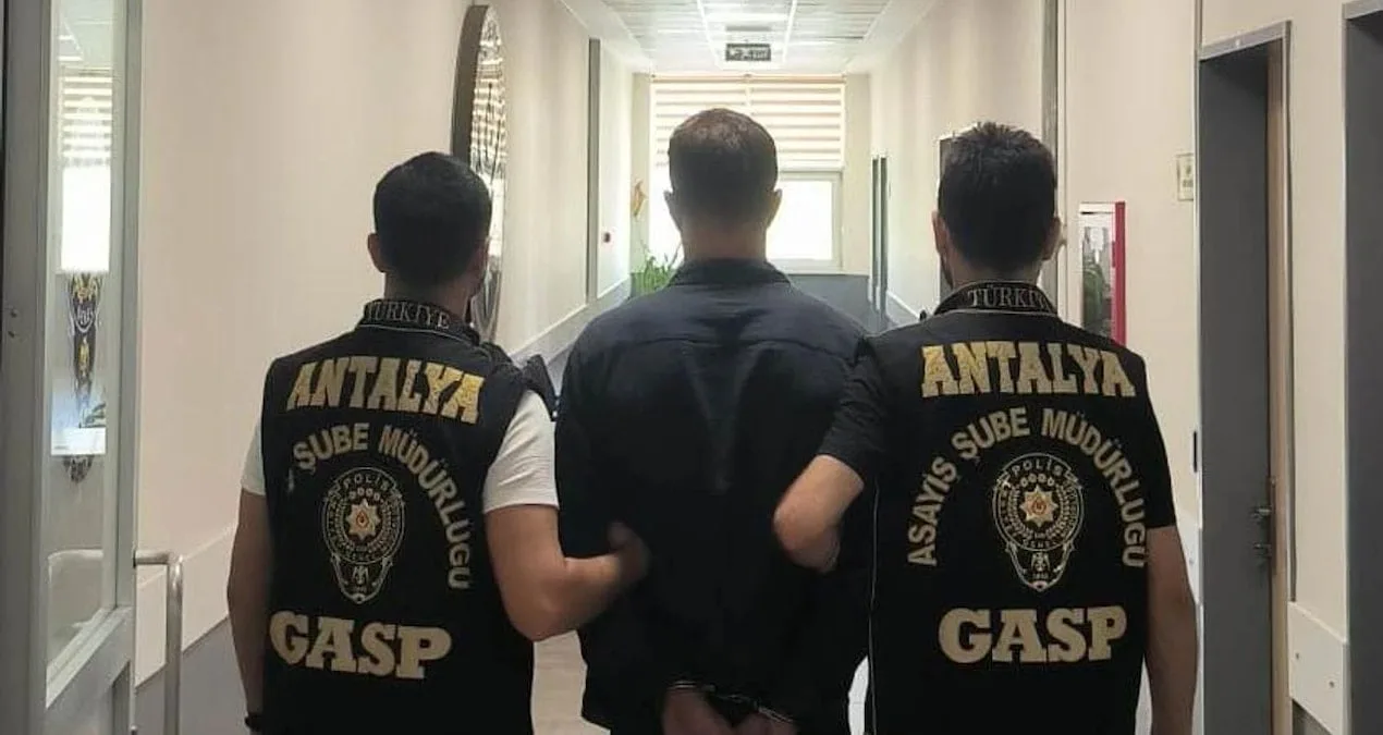 Antalya’da Oyuncak Tabancayla Soygun Girişimi