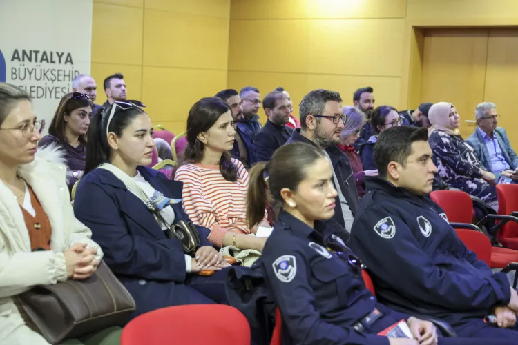 Antalya’da Personellere Kanser ve Sağlık Eğitimi