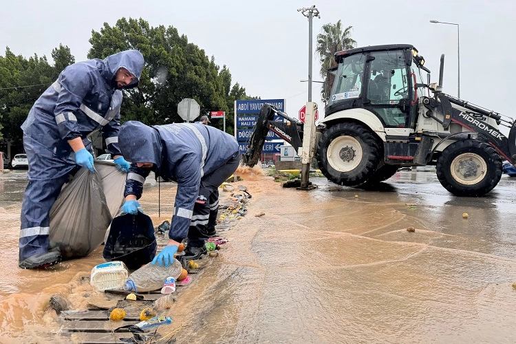 Antalya’da Şiddetli Yağışa Karşı Teyakkuzda!