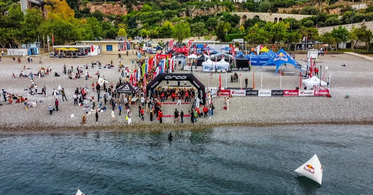 Antalya’da Uluslararası Yüzme Yarışı Coşkusu!