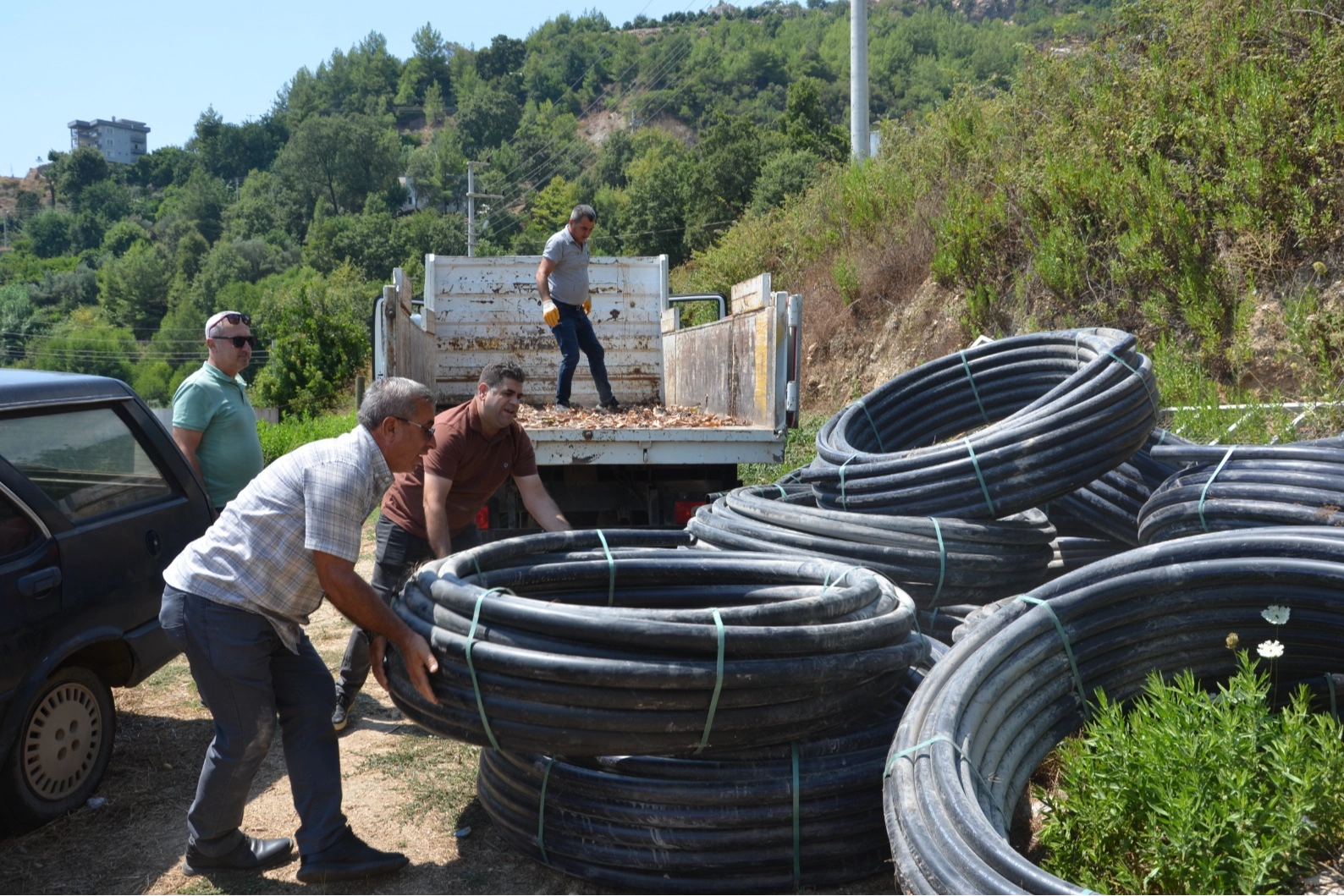 Antalya’da Üreticilere 12 Bin Metre Boru Desteği