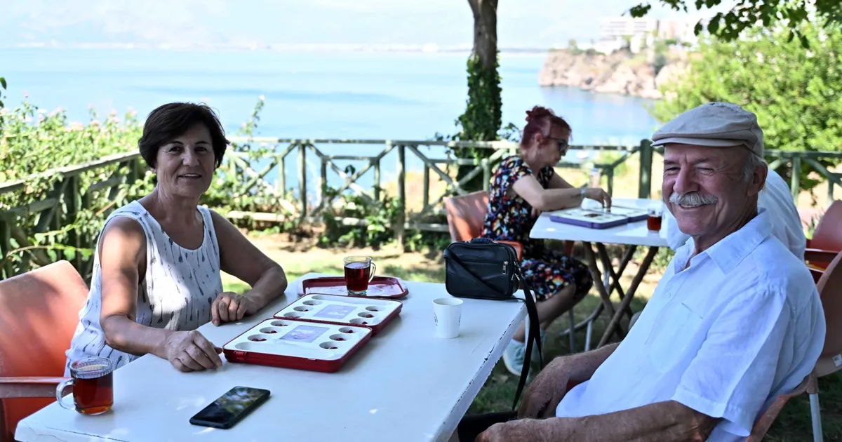 Antalya’da Yaşlılar Mangala Turnuvası Coşkusu