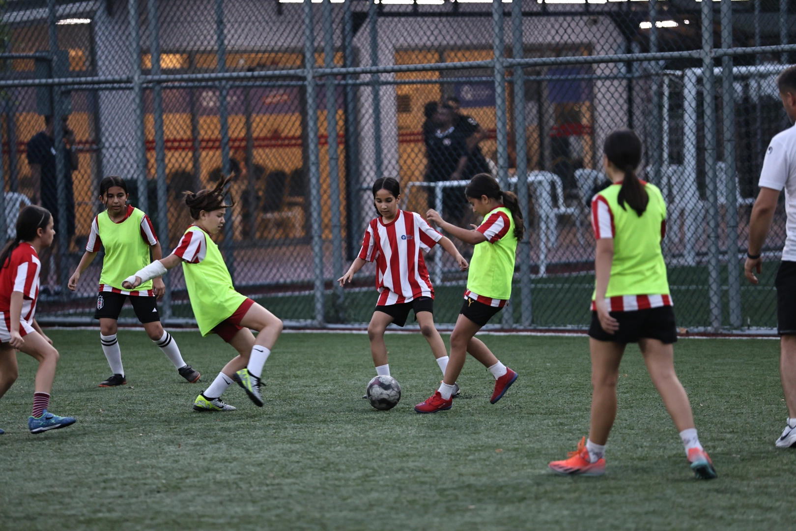 Antalya’da Yaz Futbol Okulu Başladı!