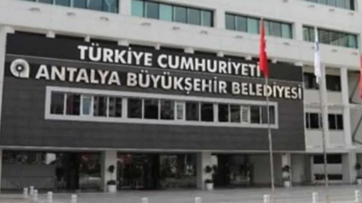 Antalya’da Yolsuzluk Operasyonu: 25 Gözaltı!