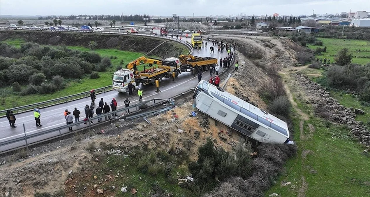 Antalya’daki Otobüs Kazasında Acı Büyüyor