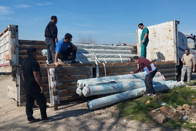 Antalya’dan Üreticilere Sera Naylonu Desteği