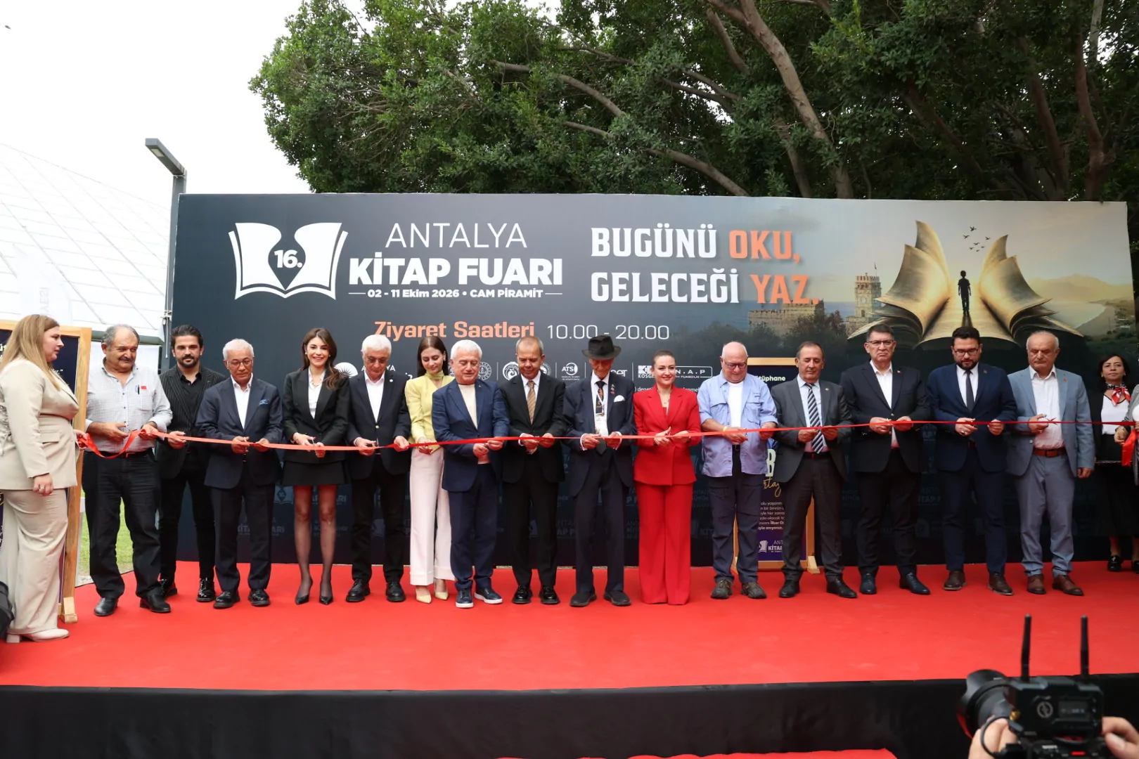 Antalya Kitap Fuarı 16. Kez Kapılarını Açtı!