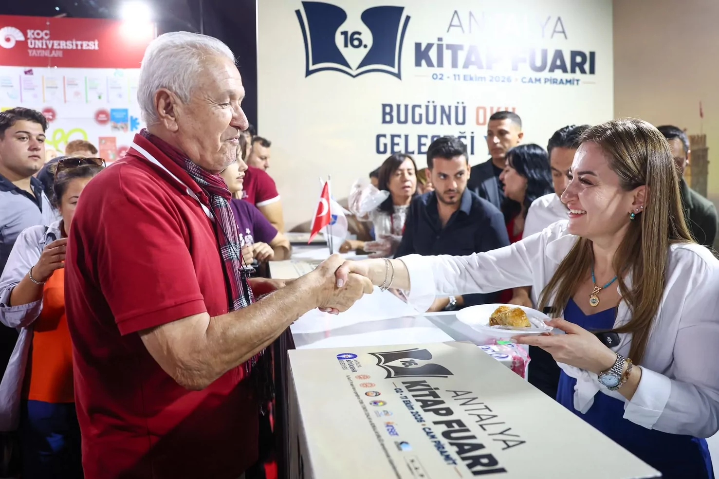 Antalya Kitap Fuarı Rekorla Kapanış Yaptı!