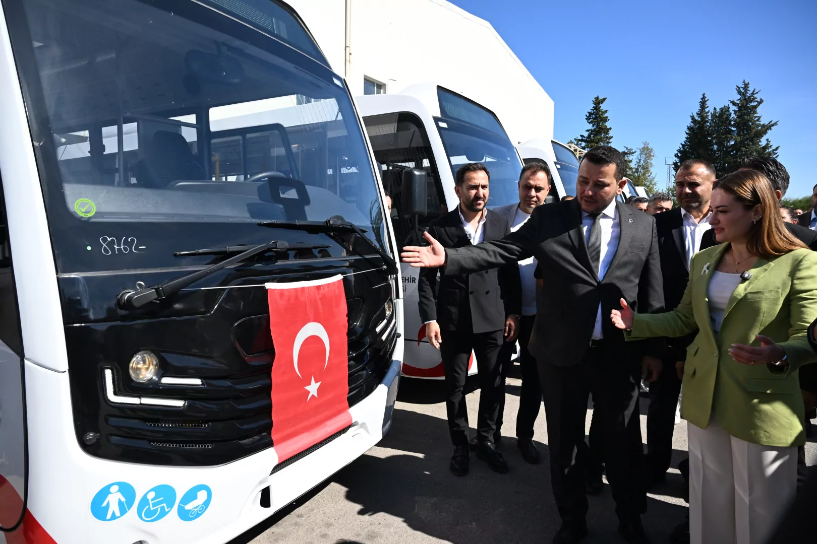 Antalya’ya 1.8 Milyar TL’lik Yeni Araç Yatırımı!