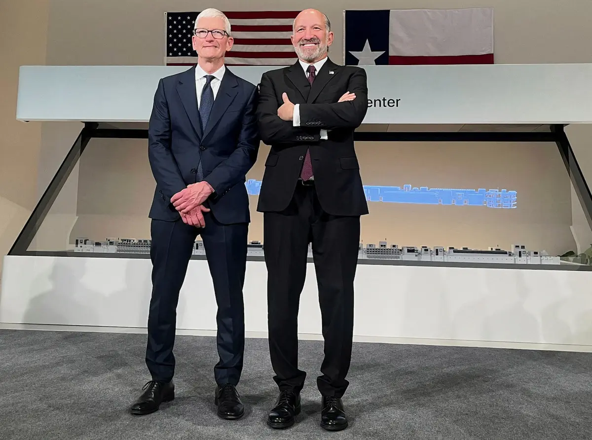 Apple da CEO koltuğu yarın el değiştiriyor: Tim Cook yerini John Ternus a bırakıyor 2