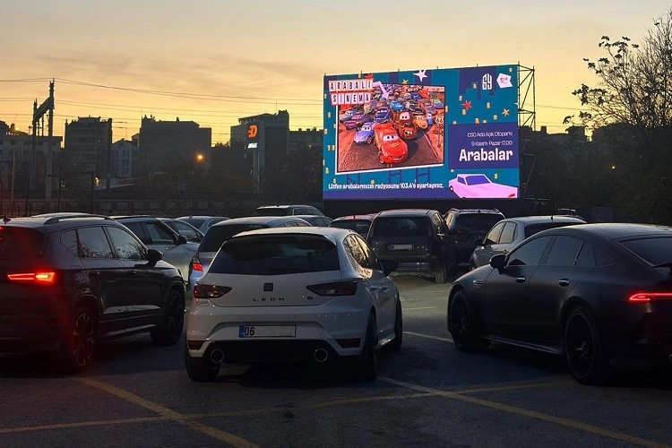 Arabalar ile Açık Hava Sinema Keyfi Ankara’da!