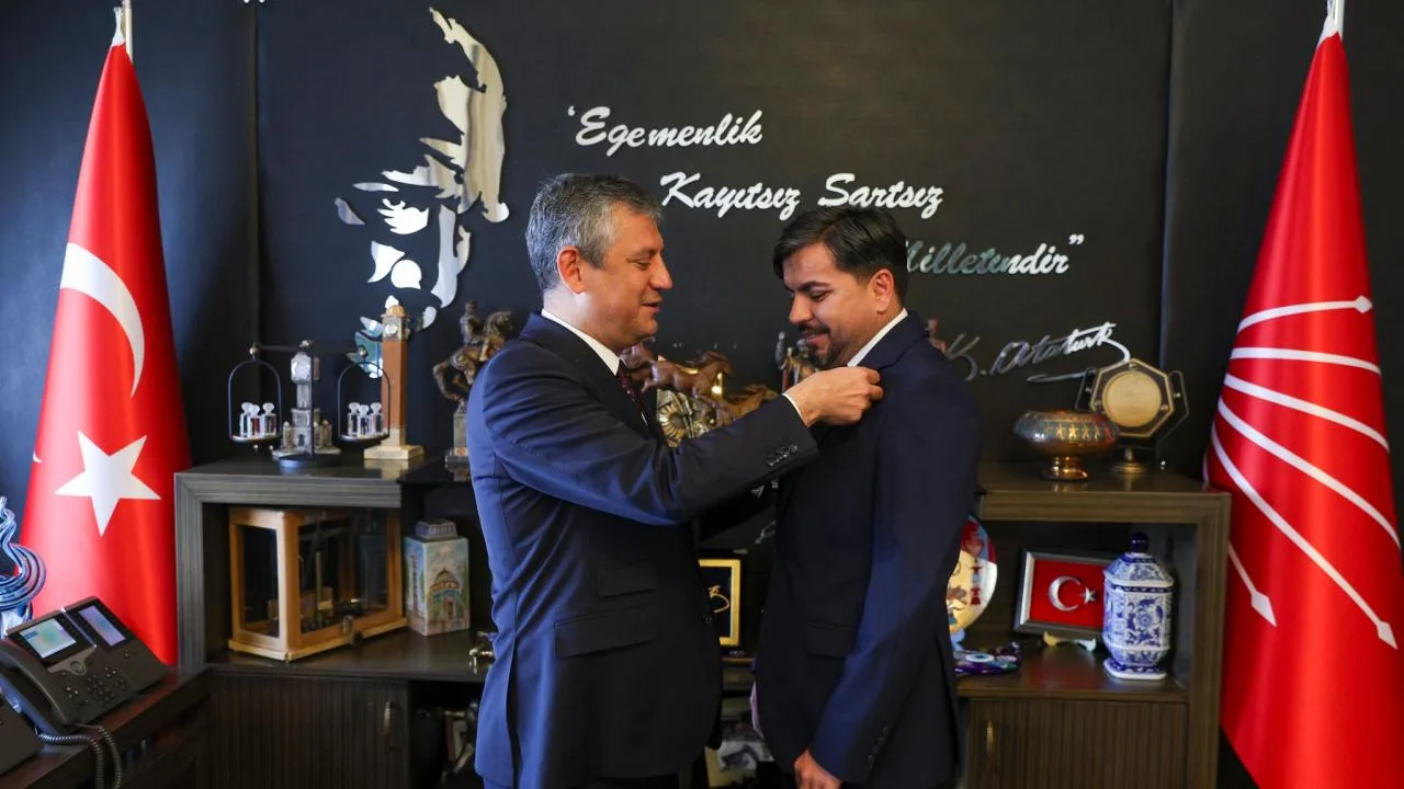 Arif Kocabıyık CHP’ye Katıldı, Tepkiler Patladı!