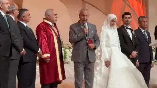Arınç’tan Sert Yanıt: “Ahkâm Kesenler!”