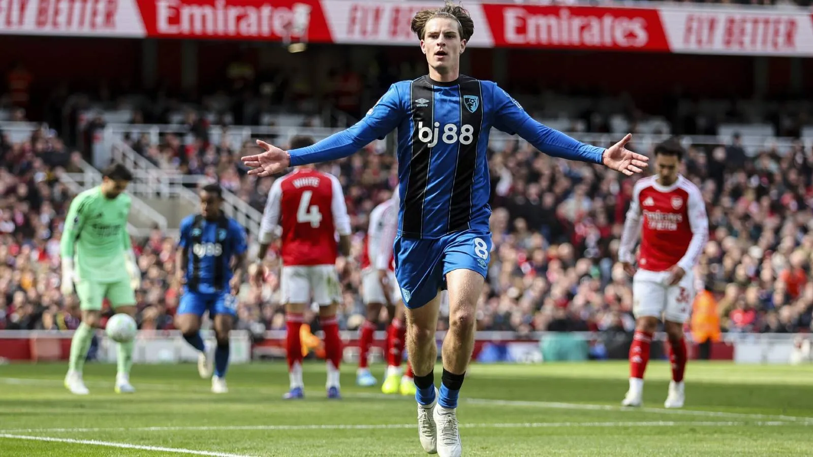Arsenal, Bournemouth’a 2-1 Mağlup! Zirve Kaybı!