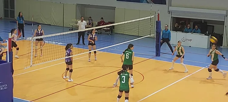 Artvinspor, Hopa’yı 3-0 ile Geçti!