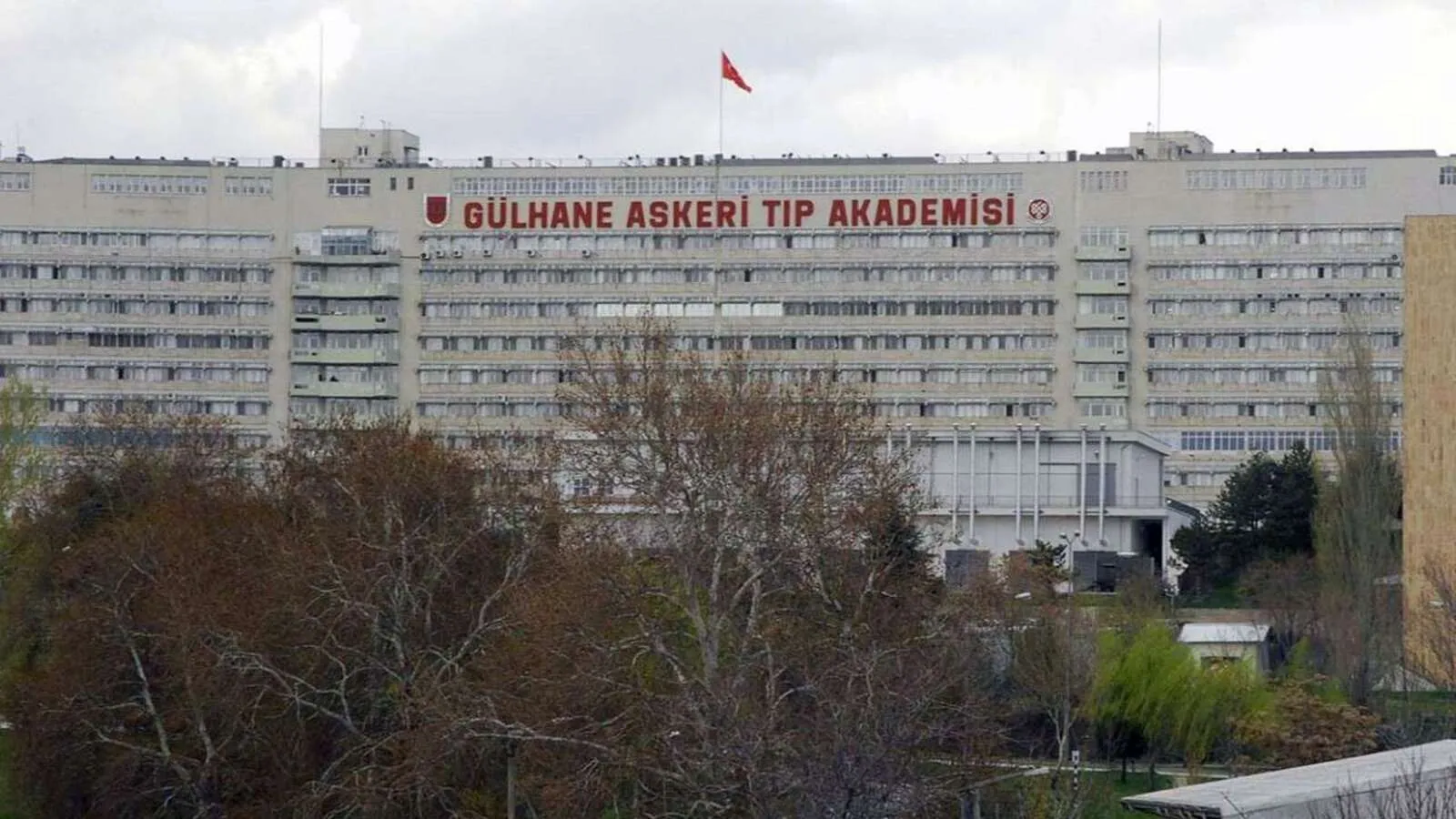 Askeri Sağlık Sistemi Yeniden Kurulmalı