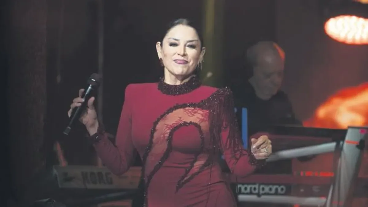 Aşkın Nur Yengi’den Duygu Dolu Gece!