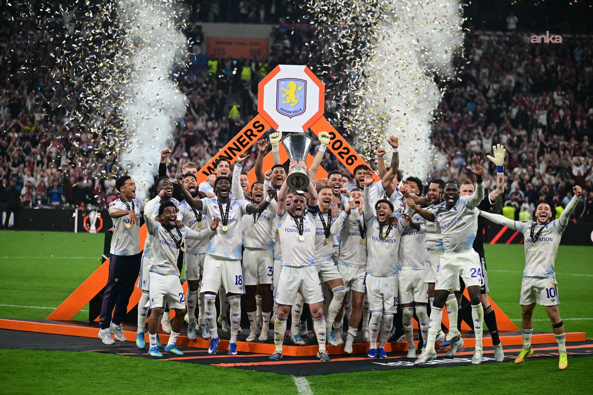 Aston Villa, UEFA Avrupa Ligi’nde Şampiyon!