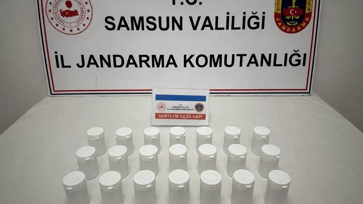 Atakum’da 3 Bin Sentetik Ecza Hapı Ele Geçirildi!