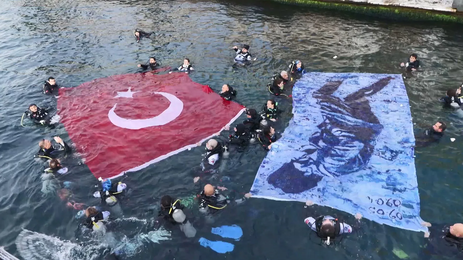 Atatürk, 87. Yılında Dolmabahçe’de Anıldı