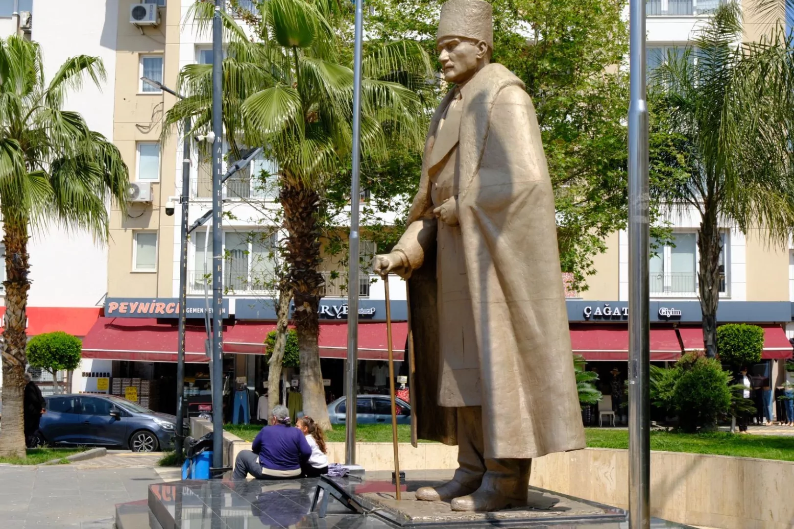 Atatürk Anıtı
