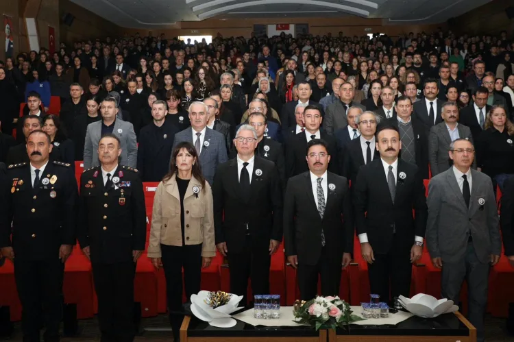 Atatürk, Mudanya’da Duygu Dolu Anma Töreniyle Anıldı