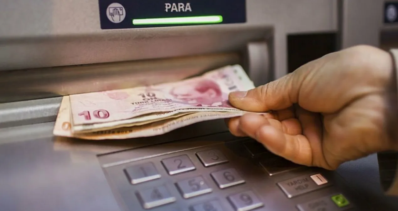 ATM’de Sıra Beklerken 13 Bin Lira Çalındı!