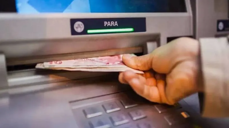 ATM’lerde Küçük Banknot Krizi: Esnaf ve Vatandaş Mağdur!