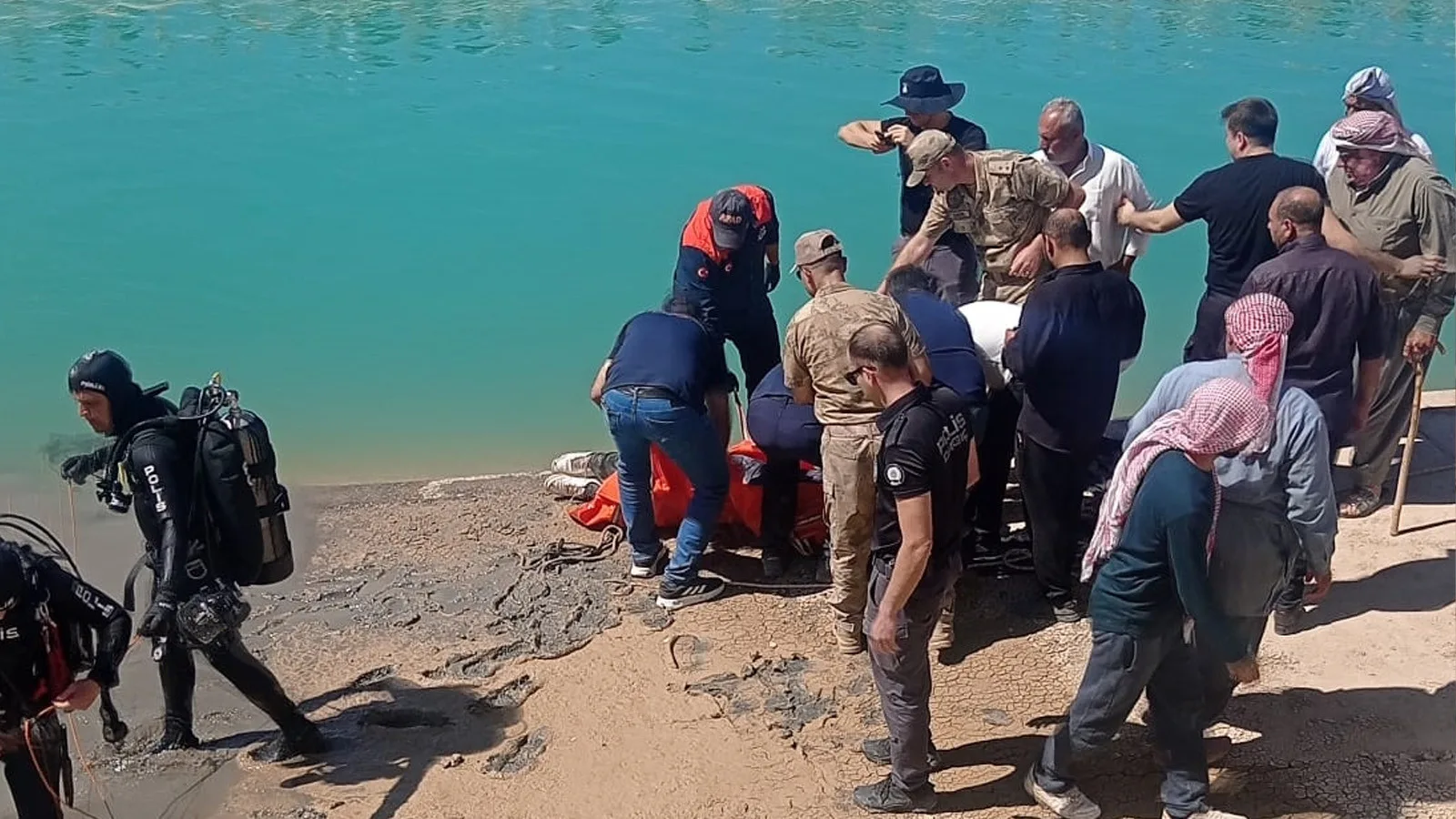 Ava Giden Genç Adam Sulama Kanalında Ölü Bulundu
