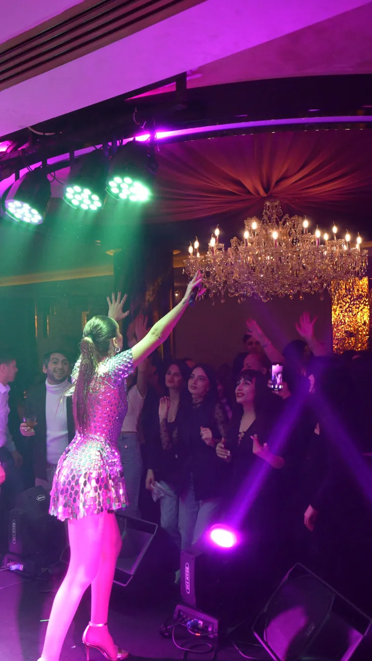 Aybüke Albere, Batum’da Dansıyla Büyüledi!