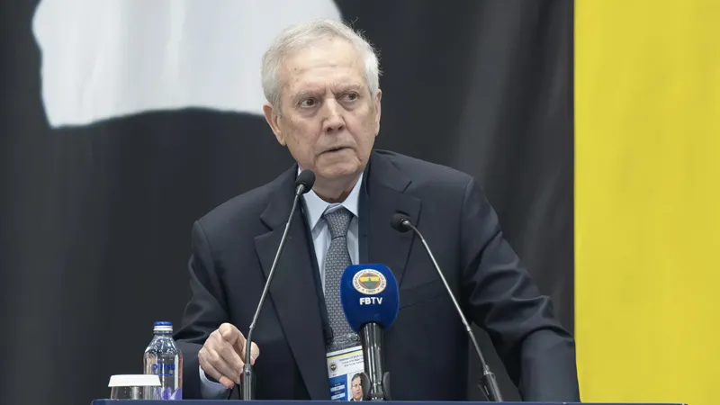 Aziz Yıldırım: 20 Yılda 13 Kupa ve 6 Şampiyonluk!